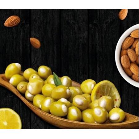 Badem Dolgulu Yeşil Zeytin